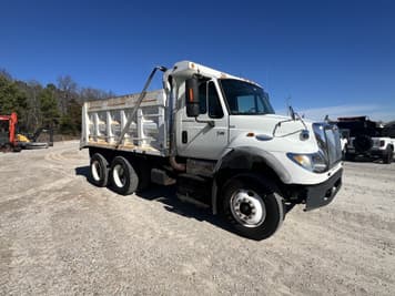 Main image International 7600