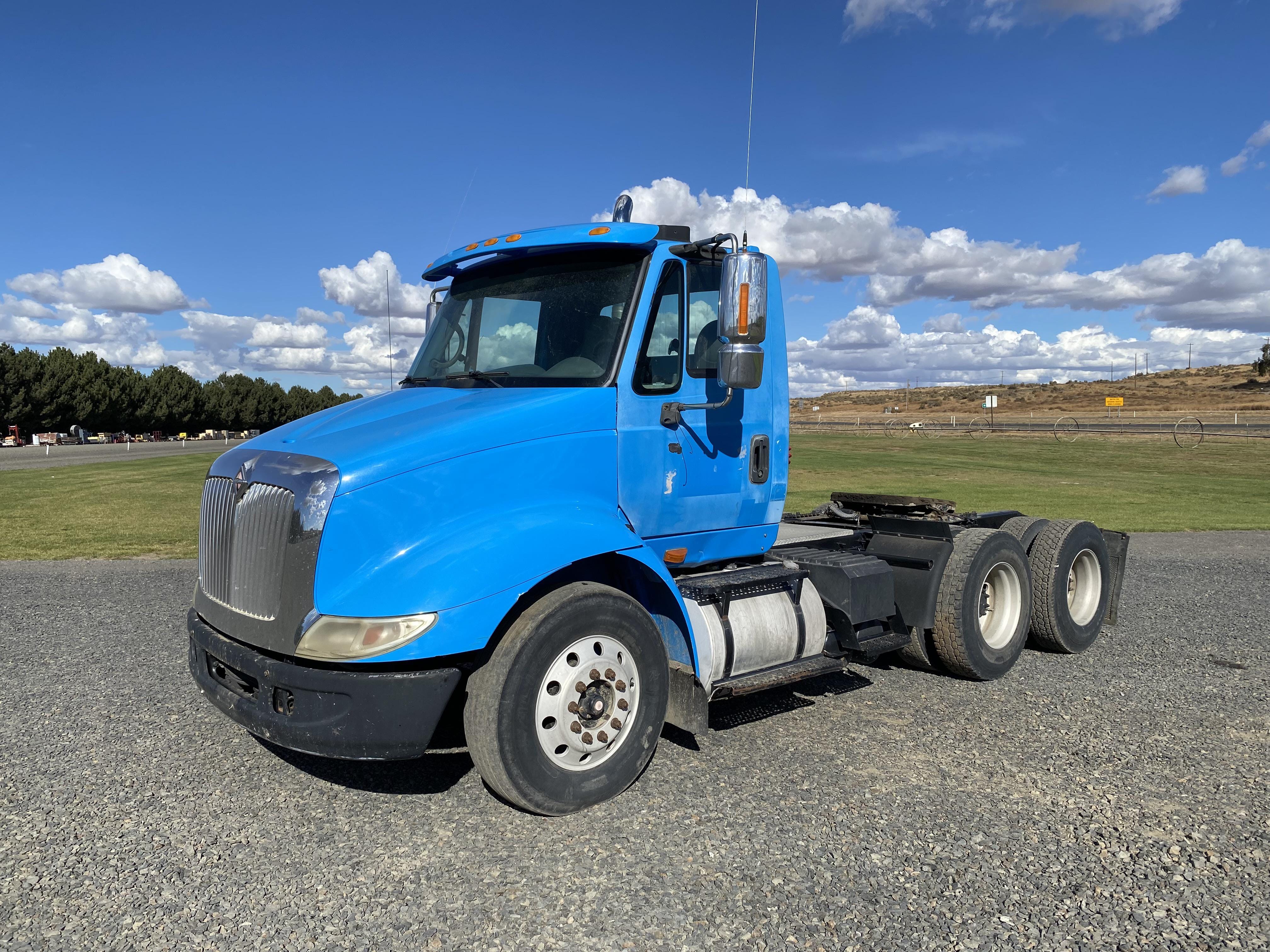 Main image International 8600