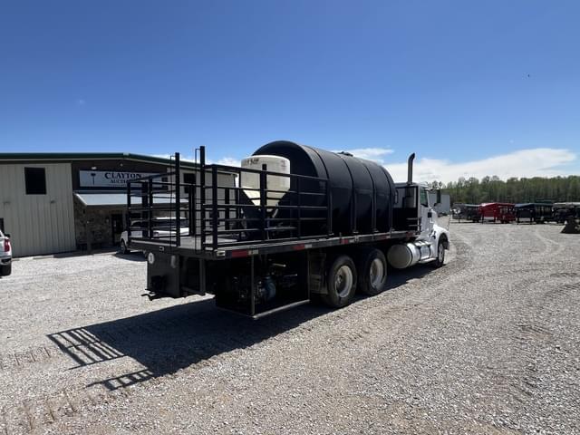 Image of International 9200 equipment image 4