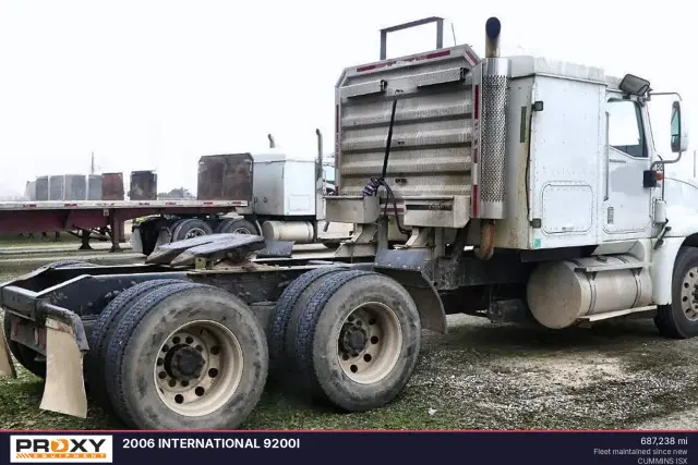 Image of International 9200i equipment image 3