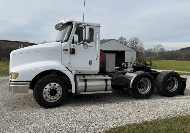 Image of International 9200i equipment image 2