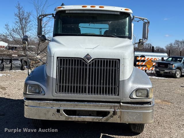 Image of International 9200i equipment image 1