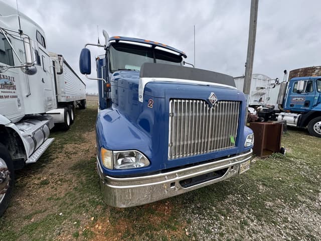 Image of International 9400 equipment image 3