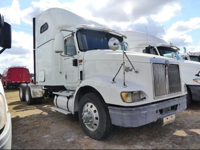 Image of International 9400 equipment image 1