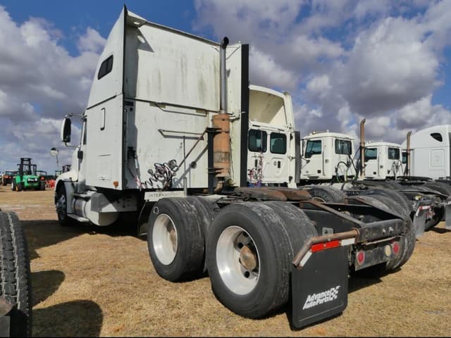 Image of International 9400 equipment image 3