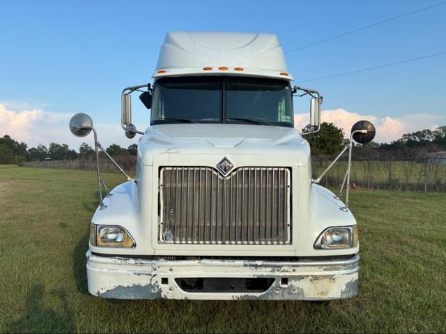Image of International 9400 equipment image 1