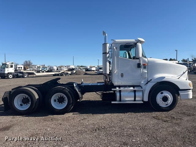 Image of International 9400 equipment image 3