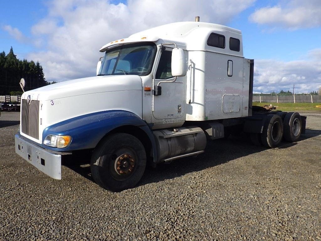 2006 International 9400 Equipment Image0