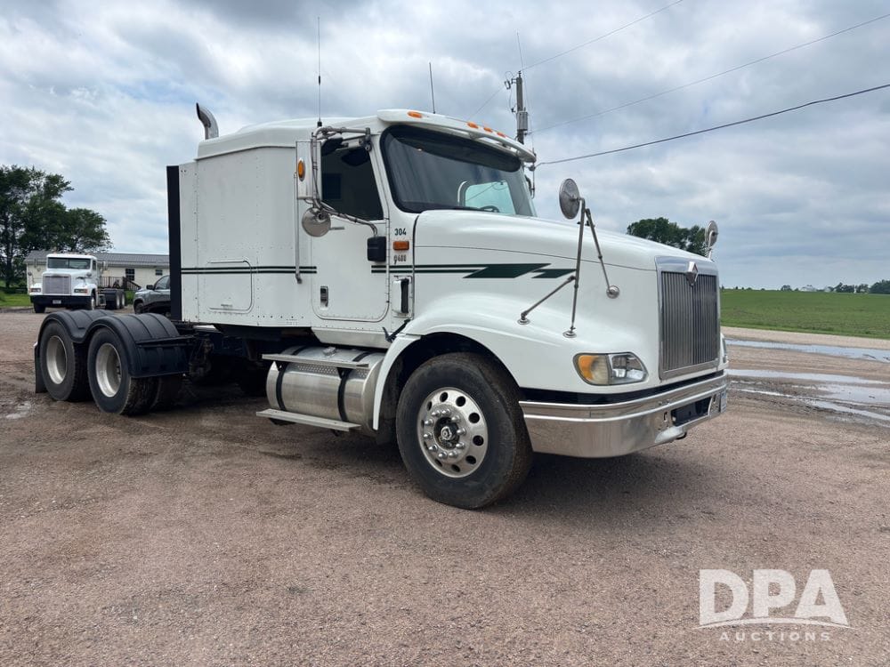 2006 International 9400i Equipment Image0