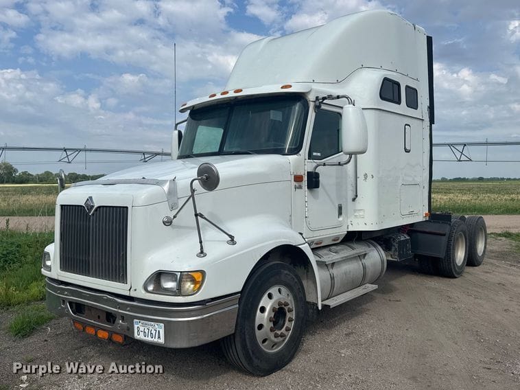 2006 International 9400i Equipment Image0