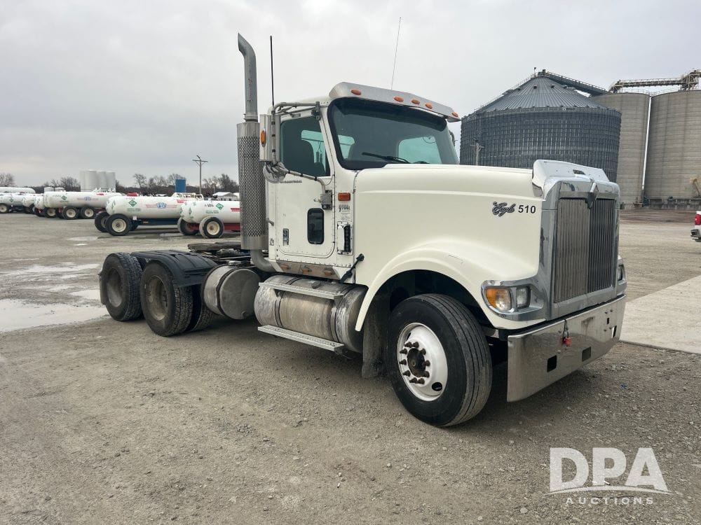 2006 International 9900I Equipment Image0