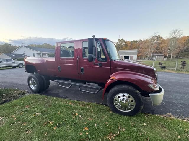 Image of International 4300 equipment image 1