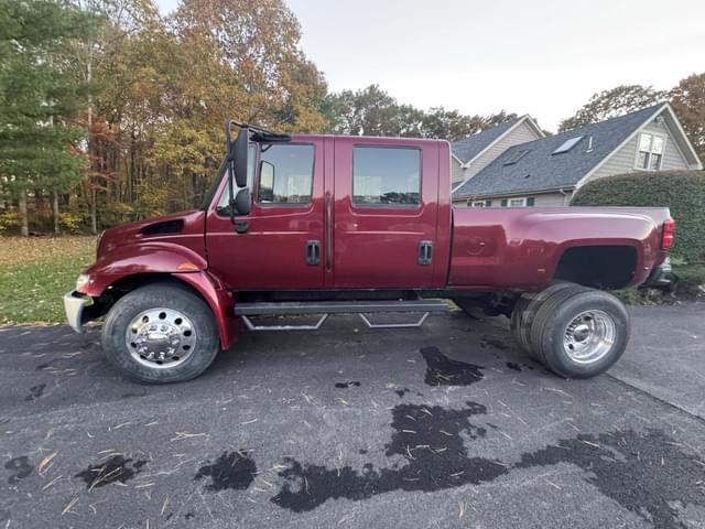 Image of International 4300 equipment image 2