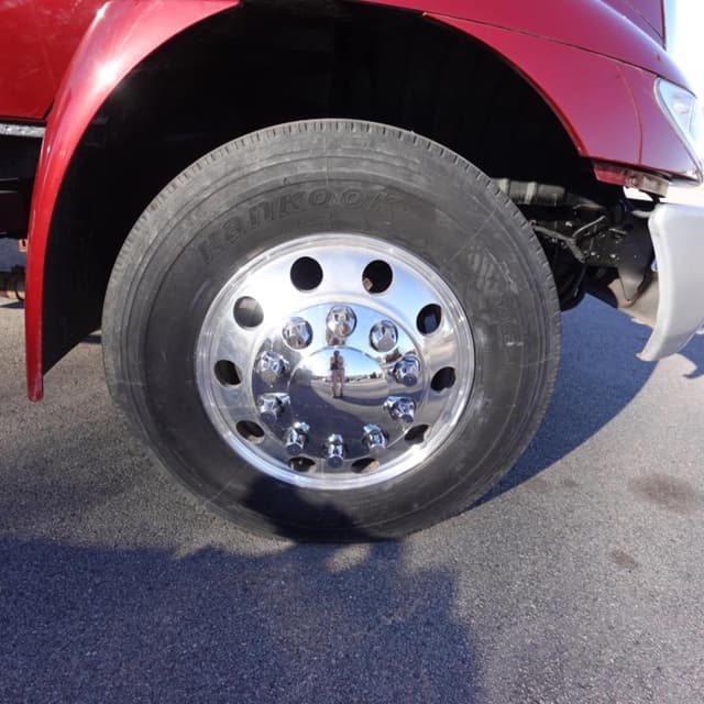 Image of International 4300 equipment image 3