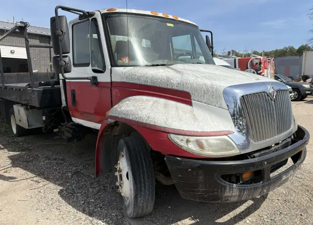 Image of International Durastar 4300 equipment image 4
