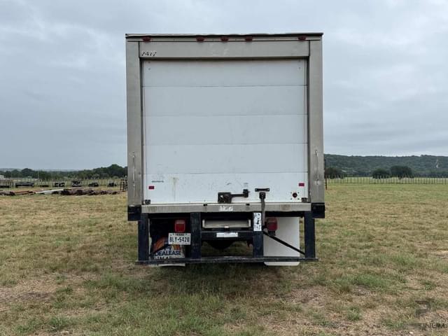 Image of International Durastar 4300 equipment image 3