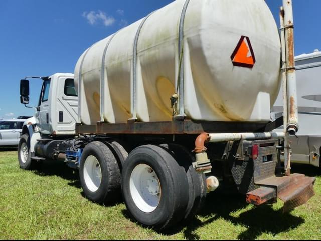 Image of International 4400 equipment image 3