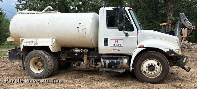 Image of International 4300 equipment image 3