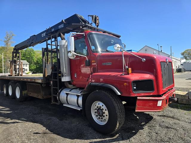 Image of International Paystar 5000 equipment image 1