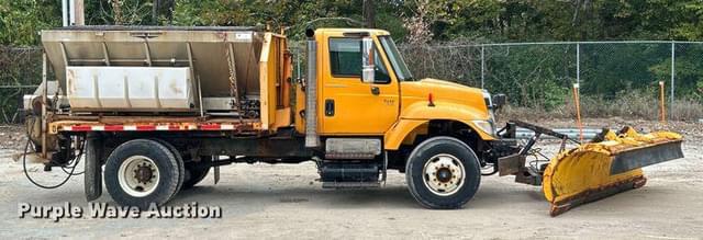 Image of International SA525 equipment image 3