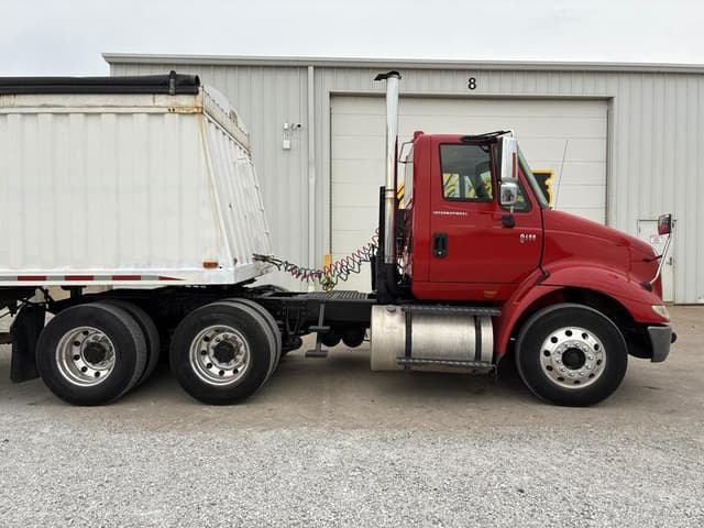 Image of International  Transtar 8600 equipment image 2