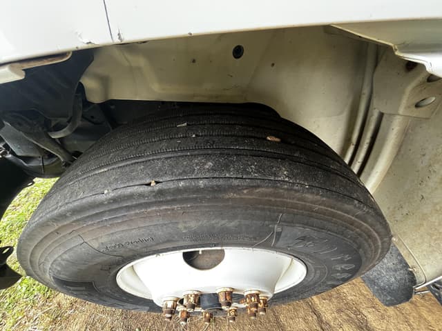 Image of International 8600 equipment image 2