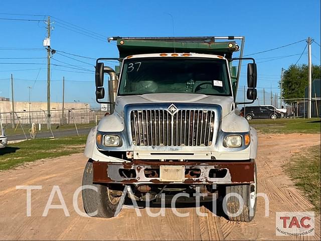 Image of International WorkStar 7600 equipment image 3