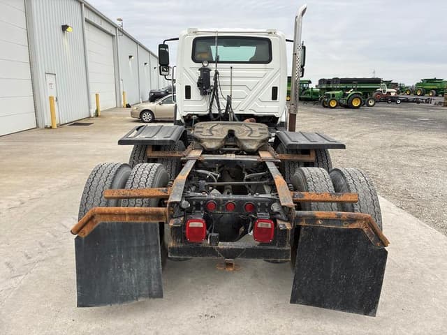 Image of International WorkStar 7600 equipment image 4