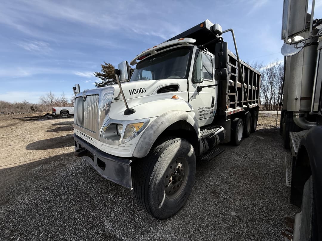 Image of International WorkStar 7600 Primary image