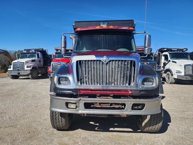 Image of International 7600 equipment image 1