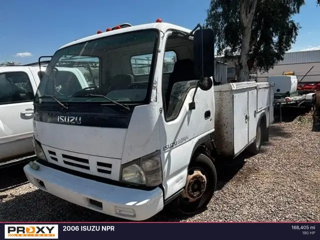 Image of Isuzu NPR equipment image 1