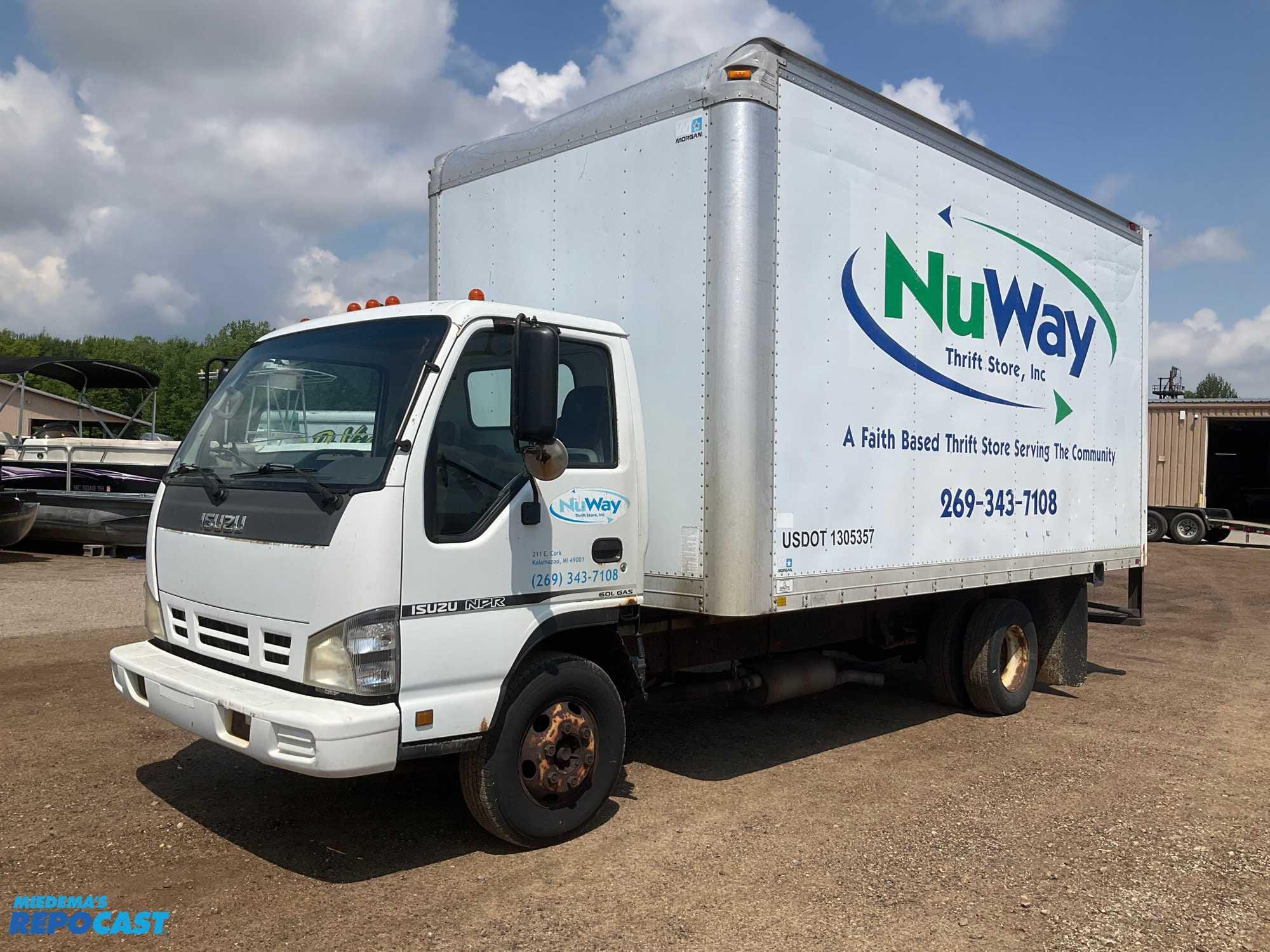 Main image Isuzu NPR