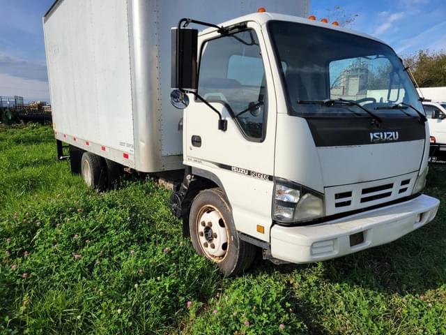Image of Isuzu NRR equipment image 2