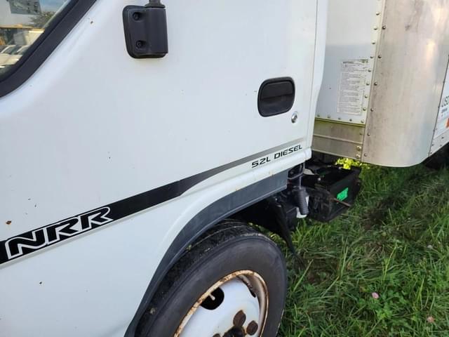 Image of Isuzu NRR equipment image 4