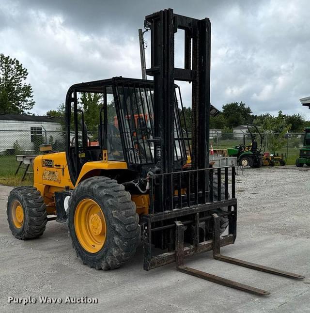 Image of JCB 930 equipment image 2