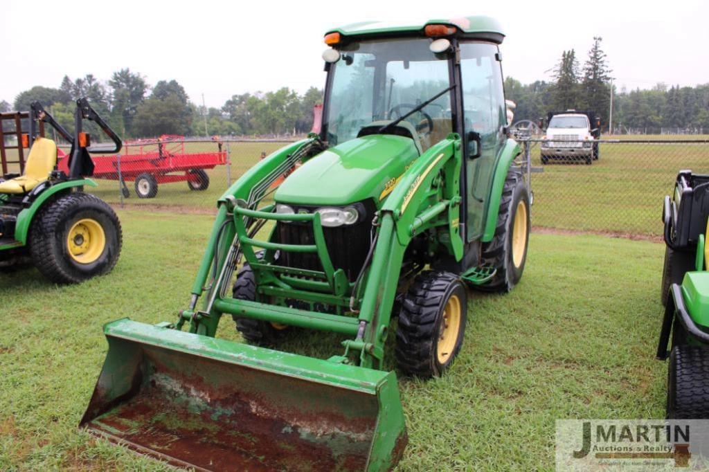 Image of John Deere 3720 Primary image