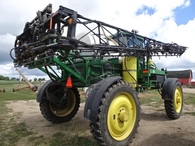 Image of John Deere 4720 equipment image 3