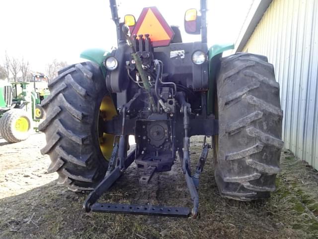 Image of John Deere 5425 equipment image 2