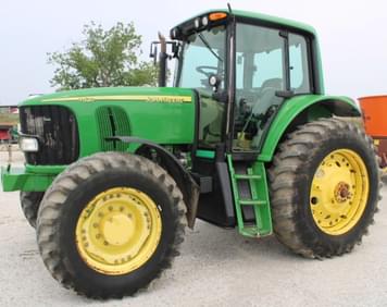 Main image John Deere 7520