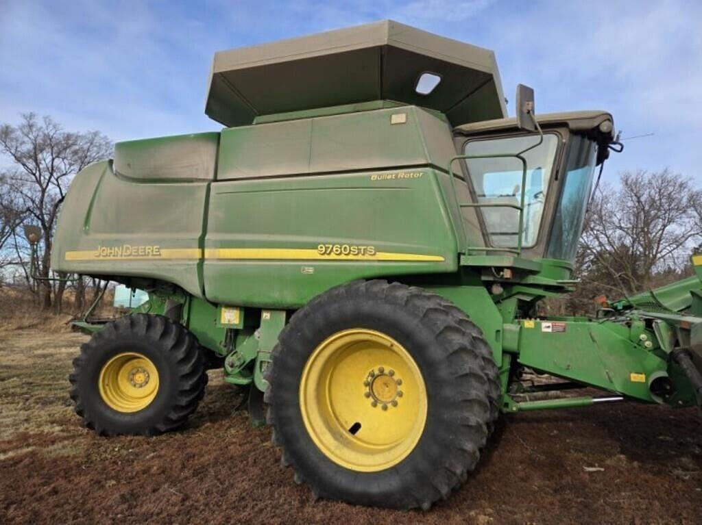 Image of John Deere 9760 STS Primary image