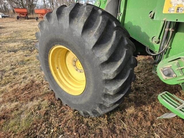 Image of John Deere 9760 STS equipment image 4