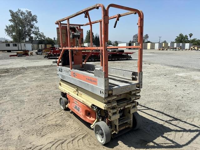 Image of JLG 1930ES equipment image 3