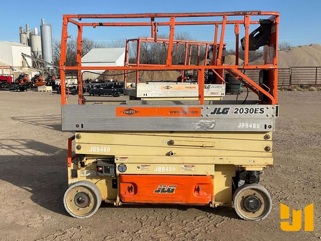 Image of JLG 2030ES equipment image 3