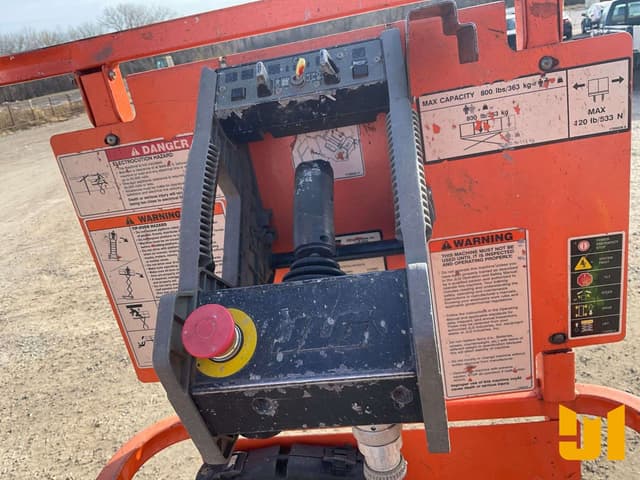 Image of JLG 2030ES equipment image 4