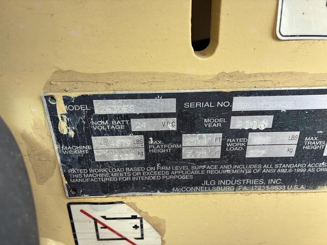 Image of JLG 2630ES equipment image 4