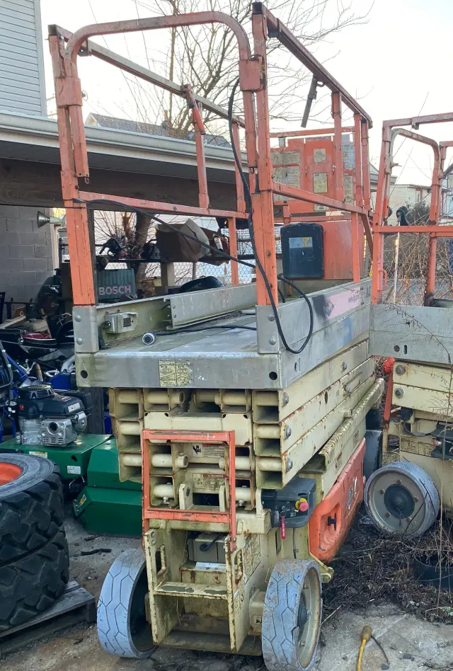 Image of JLG 2630ES equipment image 2