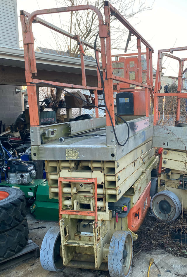 Image of JLG 2630ES equipment image 2