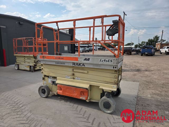 Image of JLG 3246ES equipment image 1