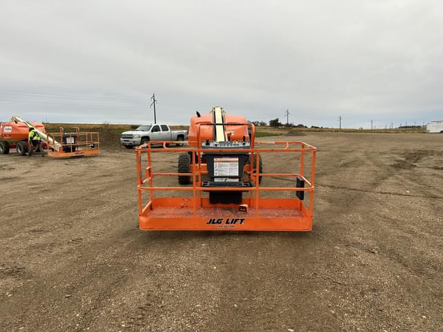 Image of JLG 400S equipment image 2