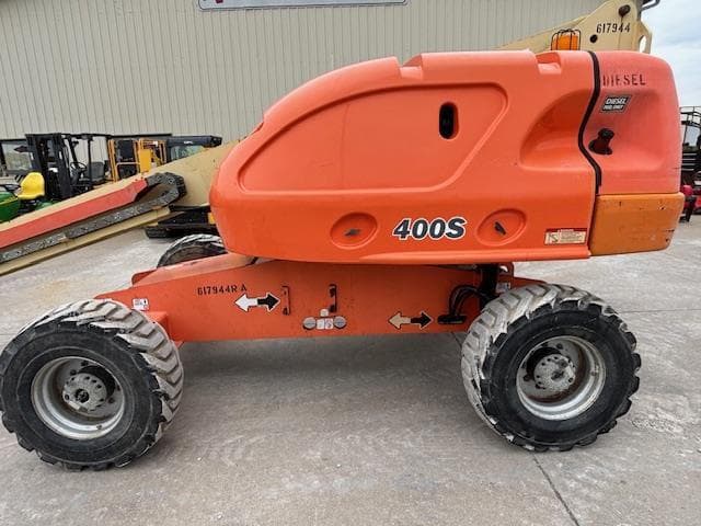 Image of JLG 400S equipment image 1